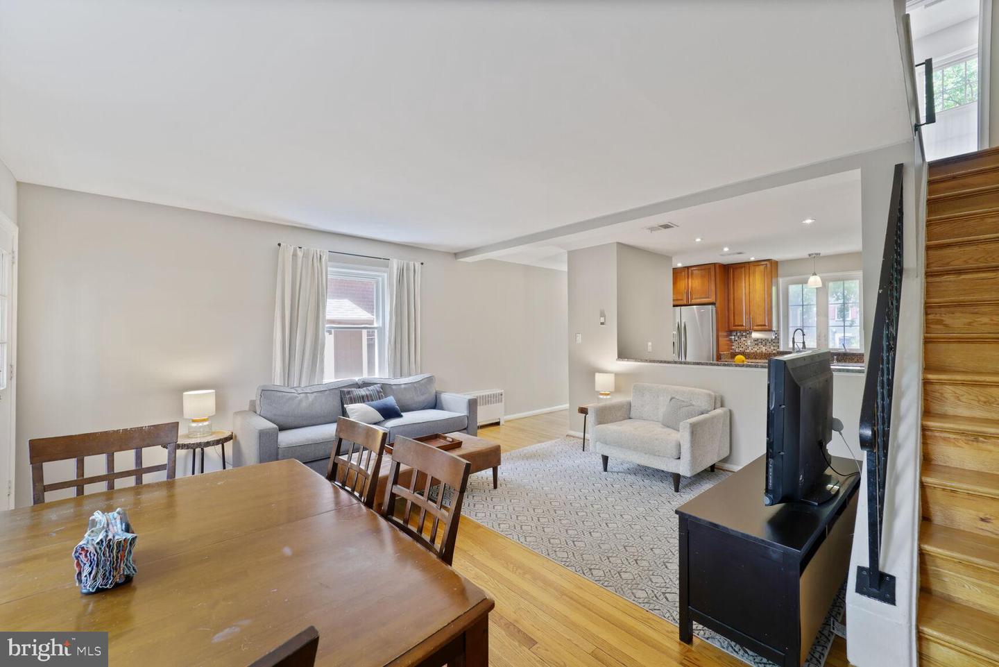 2923 LANDOVER ST, ALEXANDRIA, Virginia 22305, 3 Bedrooms Bedrooms, ,2 BathroomsBathrooms,Residential,For sale,2923 LANDOVER ST,VAAX2046376 MLS # VAAX2046376