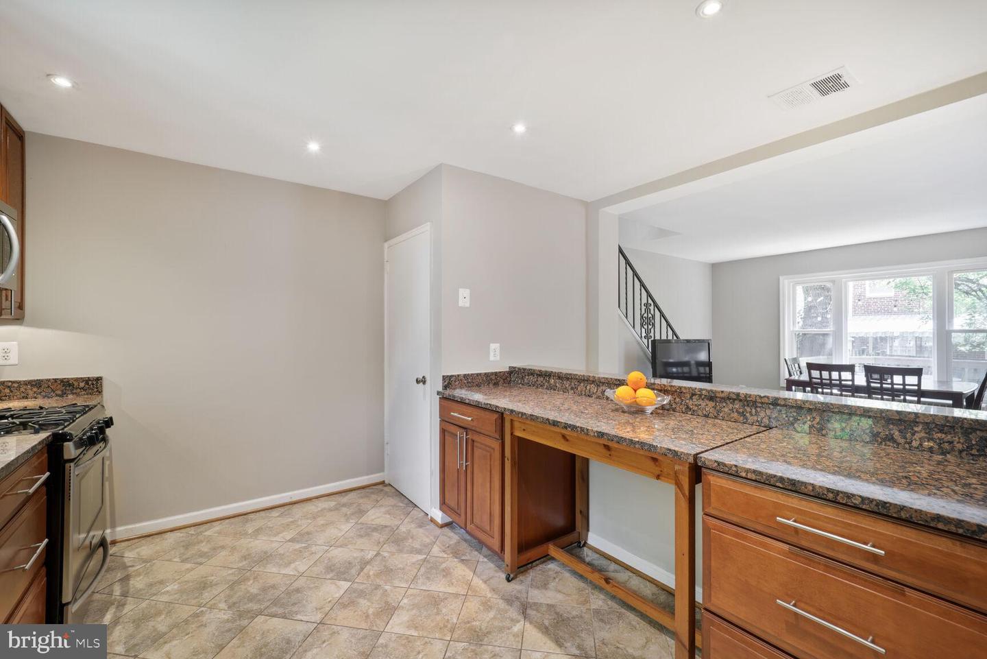 2923 LANDOVER ST, ALEXANDRIA, Virginia 22305, 3 Bedrooms Bedrooms, ,2 BathroomsBathrooms,Residential,For sale,2923 LANDOVER ST,VAAX2046376 MLS # VAAX2046376