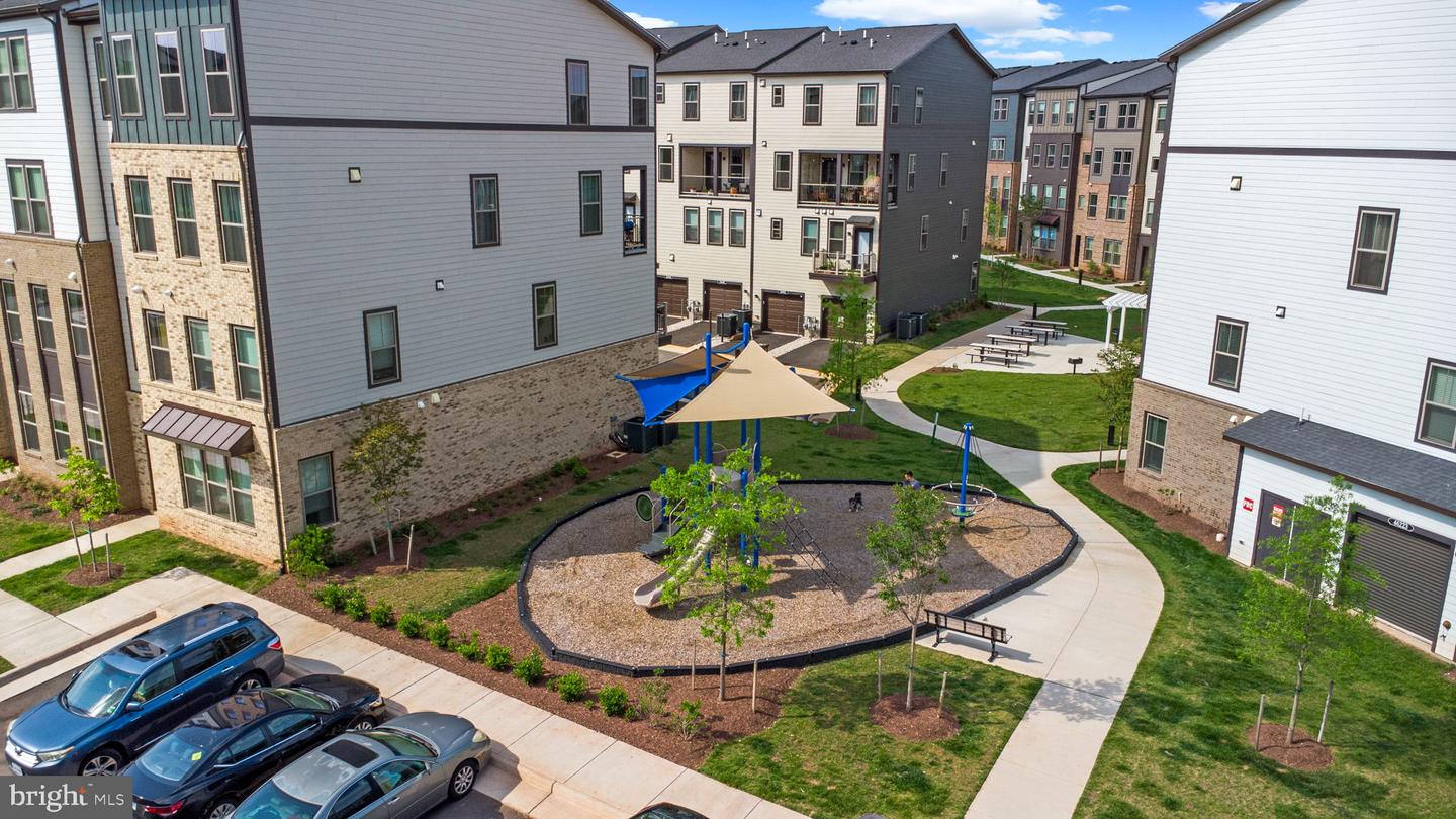 20908 BLUEBIRD SQ, STERLING, Virginia 20165, 4 Bedrooms Bedrooms, ,3 BathroomsBathrooms,Residential,For sale,20908 BLUEBIRD SQ,VALO2099270 MLS # VALO2099270