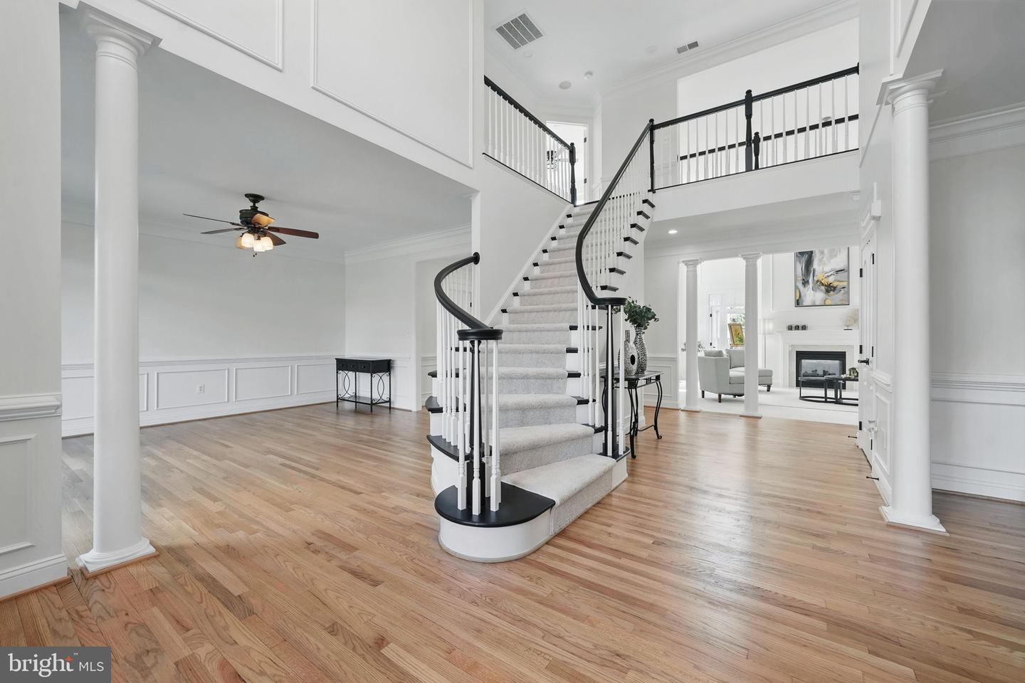 6033 TINLEY MILL DR, HAYMARKET, Virginia 20169, 4 Bedrooms Bedrooms, ,4 BathroomsBathrooms,Residential,For sale,6033 TINLEY MILL DR,VAPW2096804 MLS # VAPW2096804