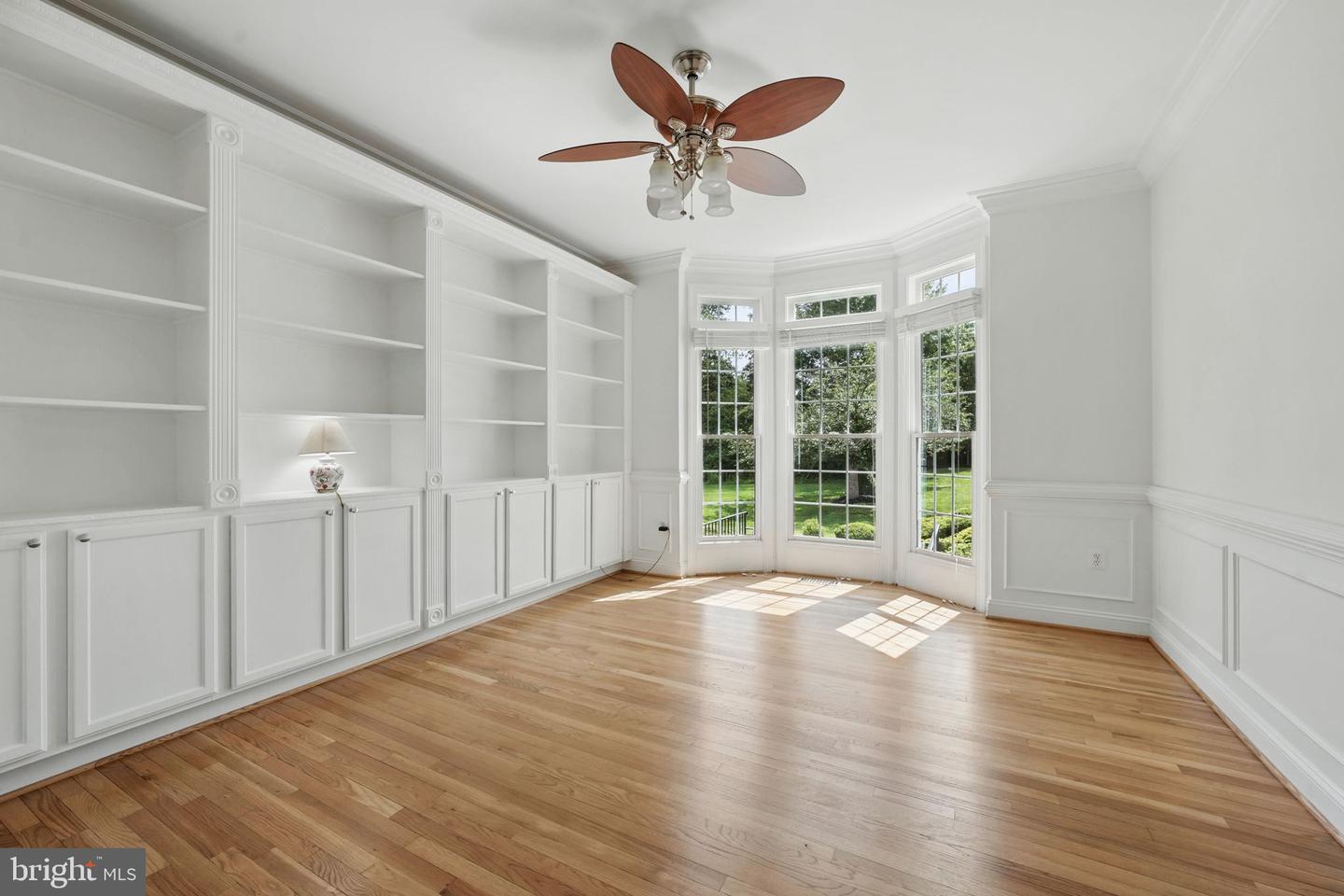 6033 TINLEY MILL DR, HAYMARKET, Virginia 20169, 4 Bedrooms Bedrooms, ,4 BathroomsBathrooms,Residential,For sale,6033 TINLEY MILL DR,VAPW2096804 MLS # VAPW2096804
