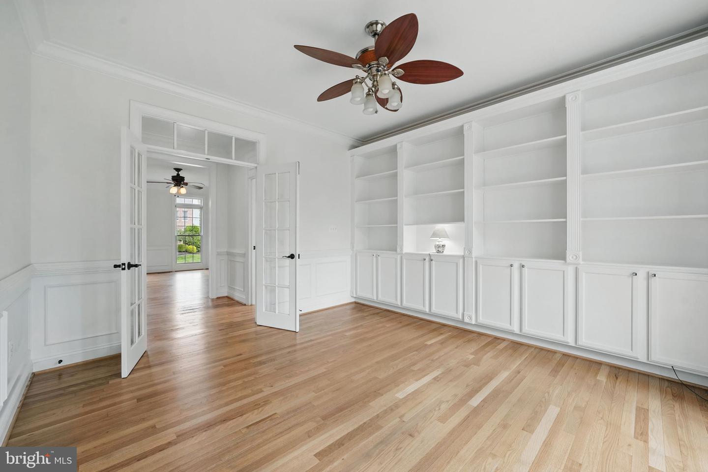 6033 TINLEY MILL DR, HAYMARKET, Virginia 20169, 4 Bedrooms Bedrooms, ,4 BathroomsBathrooms,Residential,For sale,6033 TINLEY MILL DR,VAPW2096804 MLS # VAPW2096804