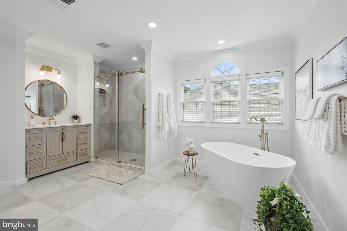6033 TINLEY MILL DR, HAYMARKET, Virginia 20169, 4 Bedrooms Bedrooms, ,4 BathroomsBathrooms,Residential,For sale,6033 TINLEY MILL DR,VAPW2096804 MLS # VAPW2096804