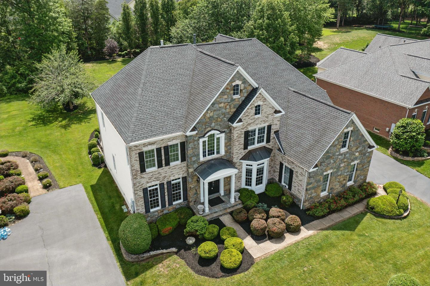 6033 TINLEY MILL DR, HAYMARKET, Virginia 20169, 4 Bedrooms Bedrooms, ,4 BathroomsBathrooms,Residential,For sale,6033 TINLEY MILL DR,VAPW2096804 MLS # VAPW2096804