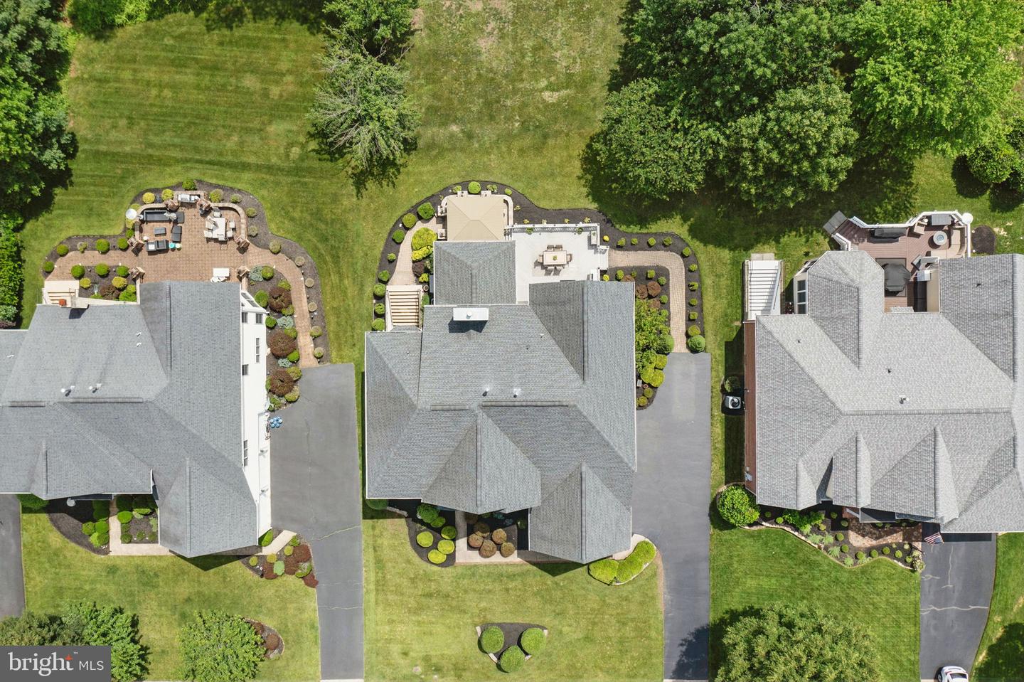6033 TINLEY MILL DR, HAYMARKET, Virginia 20169, 4 Bedrooms Bedrooms, ,4 BathroomsBathrooms,Residential,For sale,6033 TINLEY MILL DR,VAPW2096804 MLS # VAPW2096804