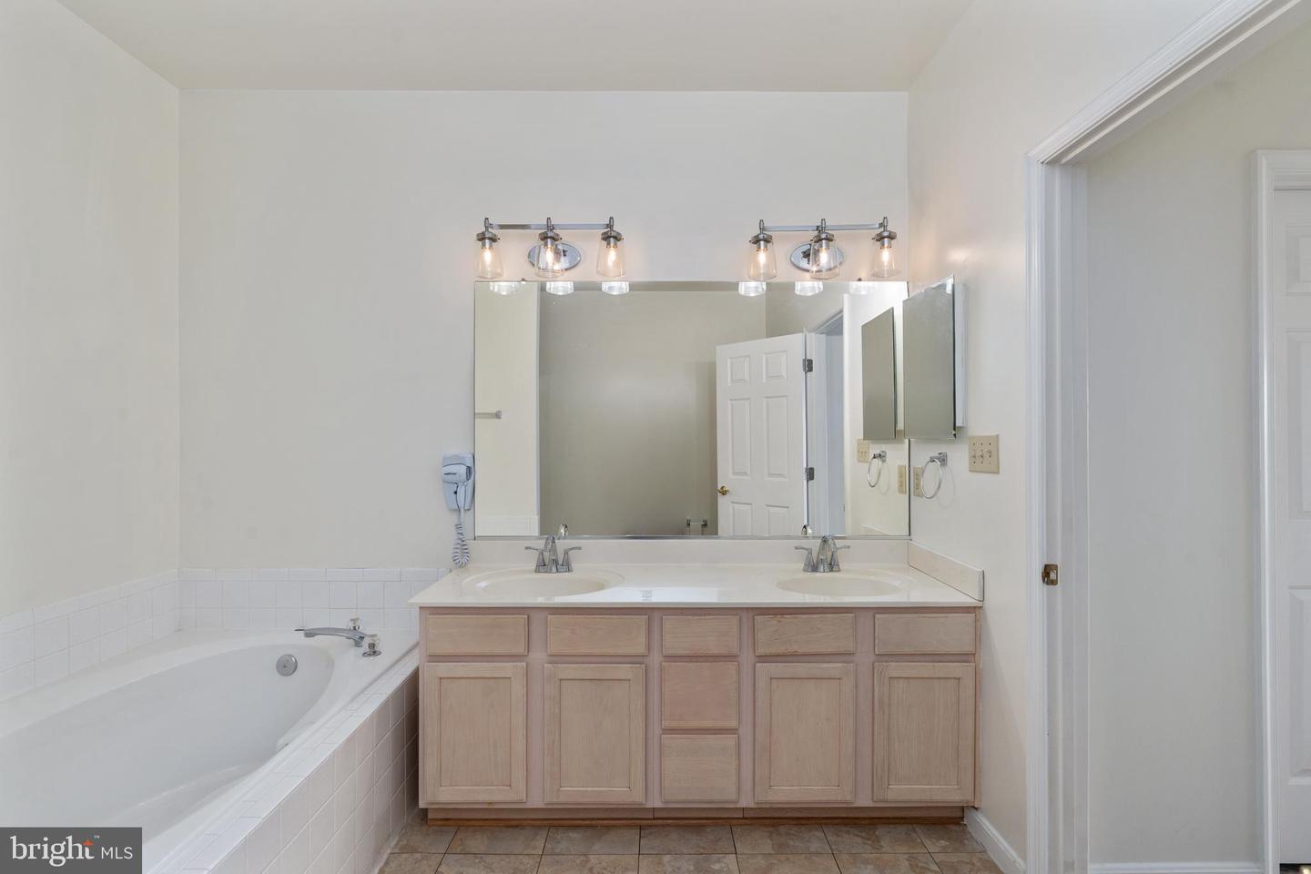 11120 DRAGONS LAIR DR, FREDERICKSBURG, Virginia 22407, 2 Bedrooms Bedrooms, ,2 BathroomsBathrooms,Residential,For sale,11120 DRAGONS LAIR DR,VASP2033882 MLS # VASP2033882
