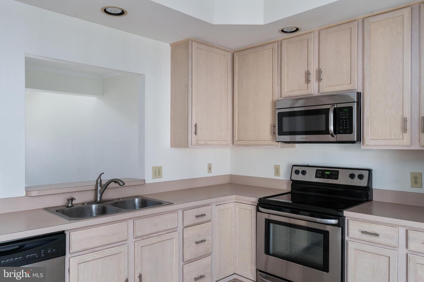 11120 DRAGONS LAIR DR, FREDERICKSBURG, Virginia 22407, 2 Bedrooms Bedrooms, ,2 BathroomsBathrooms,Residential,For sale,11120 DRAGONS LAIR DR,VASP2033882 MLS # VASP2033882