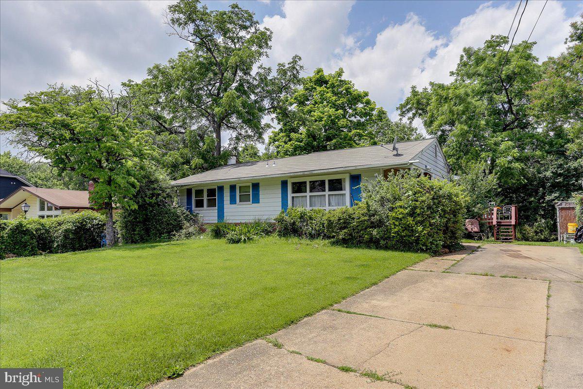 8406 BEREA DR, VIENNA, Virginia 22180, 4 Bedrooms Bedrooms, ,3 BathroomsBathrooms,Residential,For sale,8406 BEREA DR,VAFX2246780 MLS # VAFX2246780