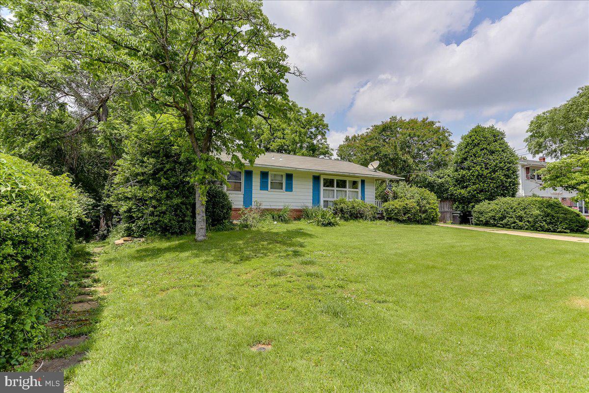 8406 BEREA DR, VIENNA, Virginia 22180, 4 Bedrooms Bedrooms, ,3 BathroomsBathrooms,Residential,For sale,8406 BEREA DR,VAFX2246780 MLS # VAFX2246780