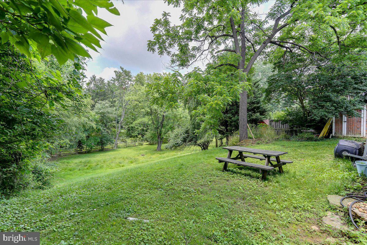 8406 BEREA DR, VIENNA, Virginia 22180, 4 Bedrooms Bedrooms, ,3 BathroomsBathrooms,Residential,For sale,8406 BEREA DR,VAFX2246780 MLS # VAFX2246780