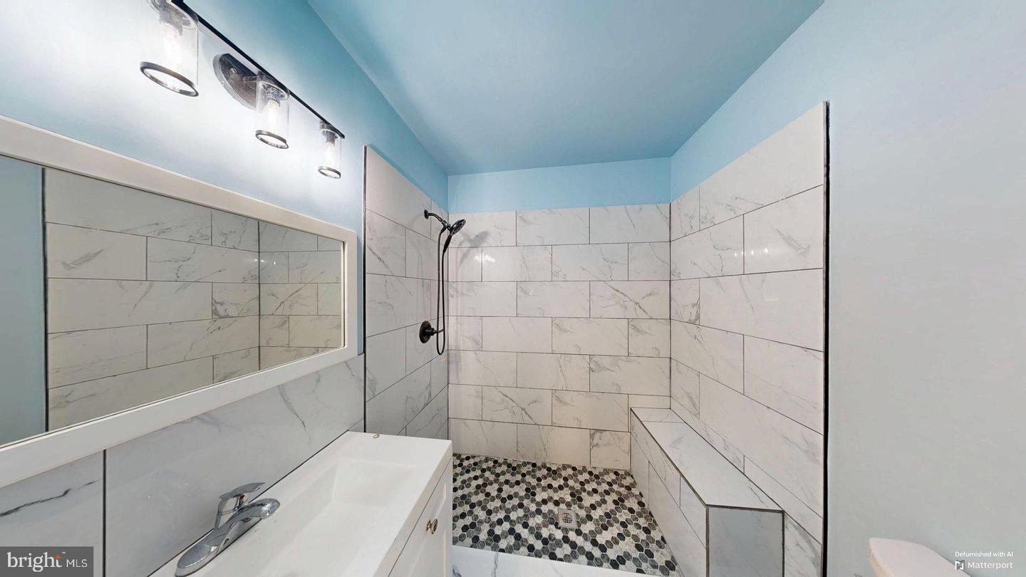 4123 GARDENSEN DR, WOODBRIDGE, Virginia 22193, 6 Bedrooms Bedrooms, ,3 BathroomsBathrooms,Residential,For sale,4123 GARDENSEN DR,VAPW2096784 MLS # VAPW2096784