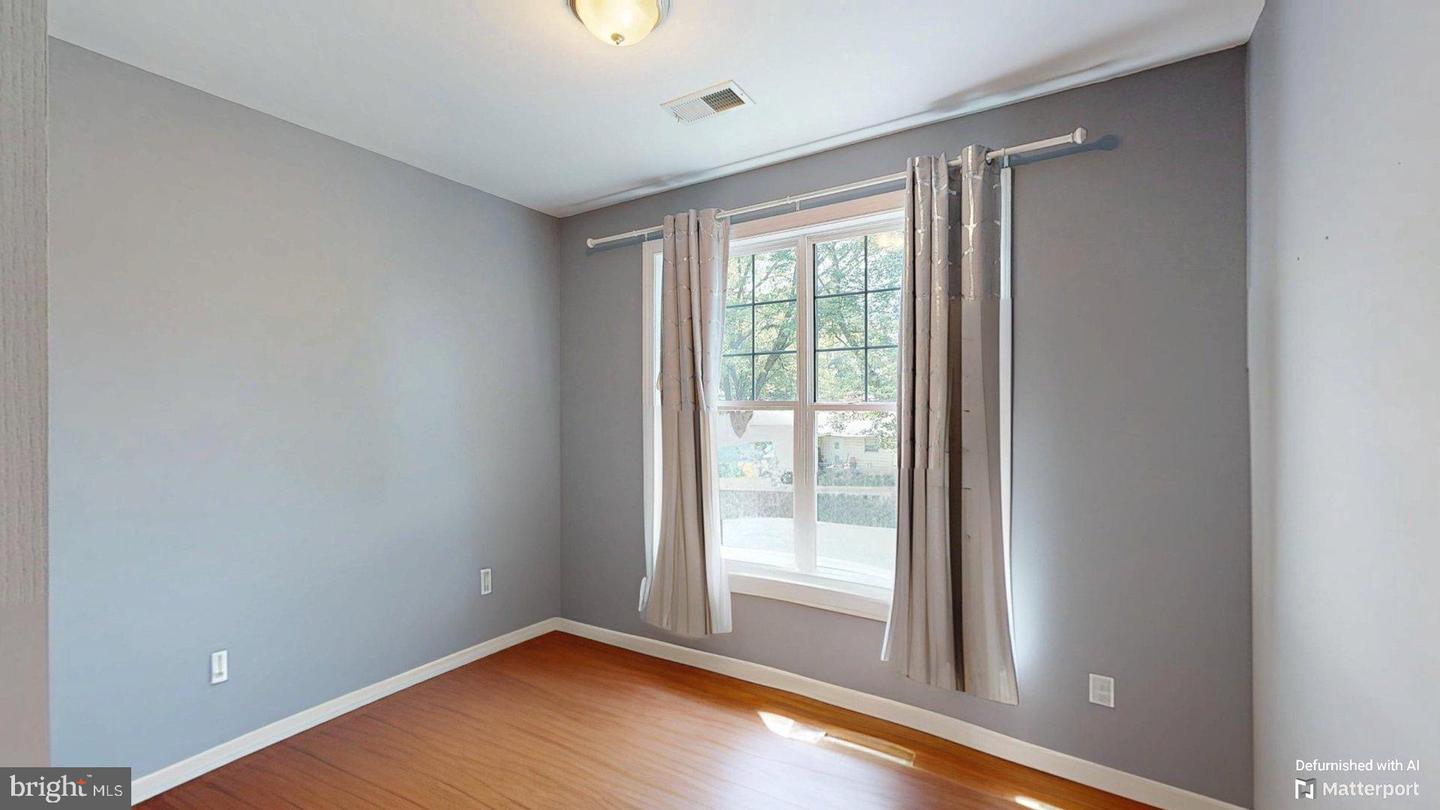 4123 GARDENSEN DR, WOODBRIDGE, Virginia 22193, 6 Bedrooms Bedrooms, ,3 BathroomsBathrooms,Residential,For sale,4123 GARDENSEN DR,VAPW2096784 MLS # VAPW2096784