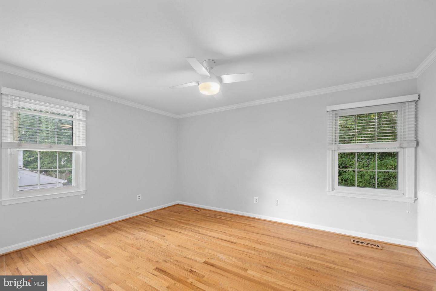 9528 WALLINGFORD DR, BURKE, Virginia 22015, 4 Bedrooms Bedrooms, ,3 BathroomsBathrooms,Residential,For sale,9528 WALLINGFORD DR,VAFX2246784 MLS # VAFX2246784