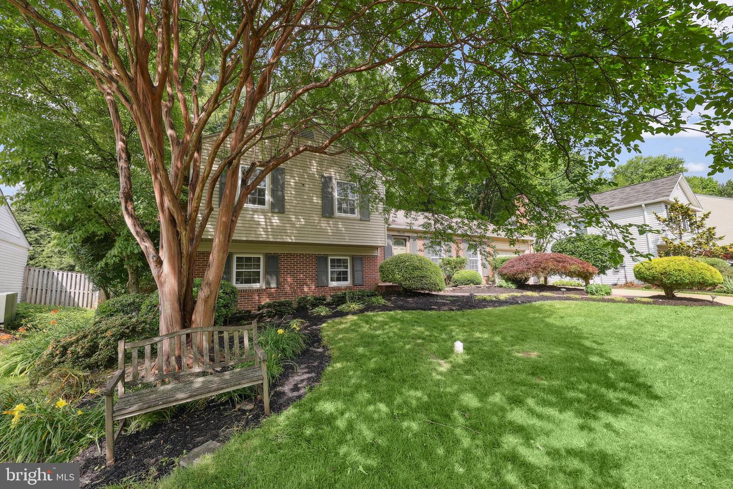 9528 WALLINGFORD DR, BURKE, Virginia 22015, 4 Bedrooms Bedrooms, ,3 BathroomsBathrooms,Residential,For sale,9528 WALLINGFORD DR,VAFX2246784 MLS # VAFX2246784