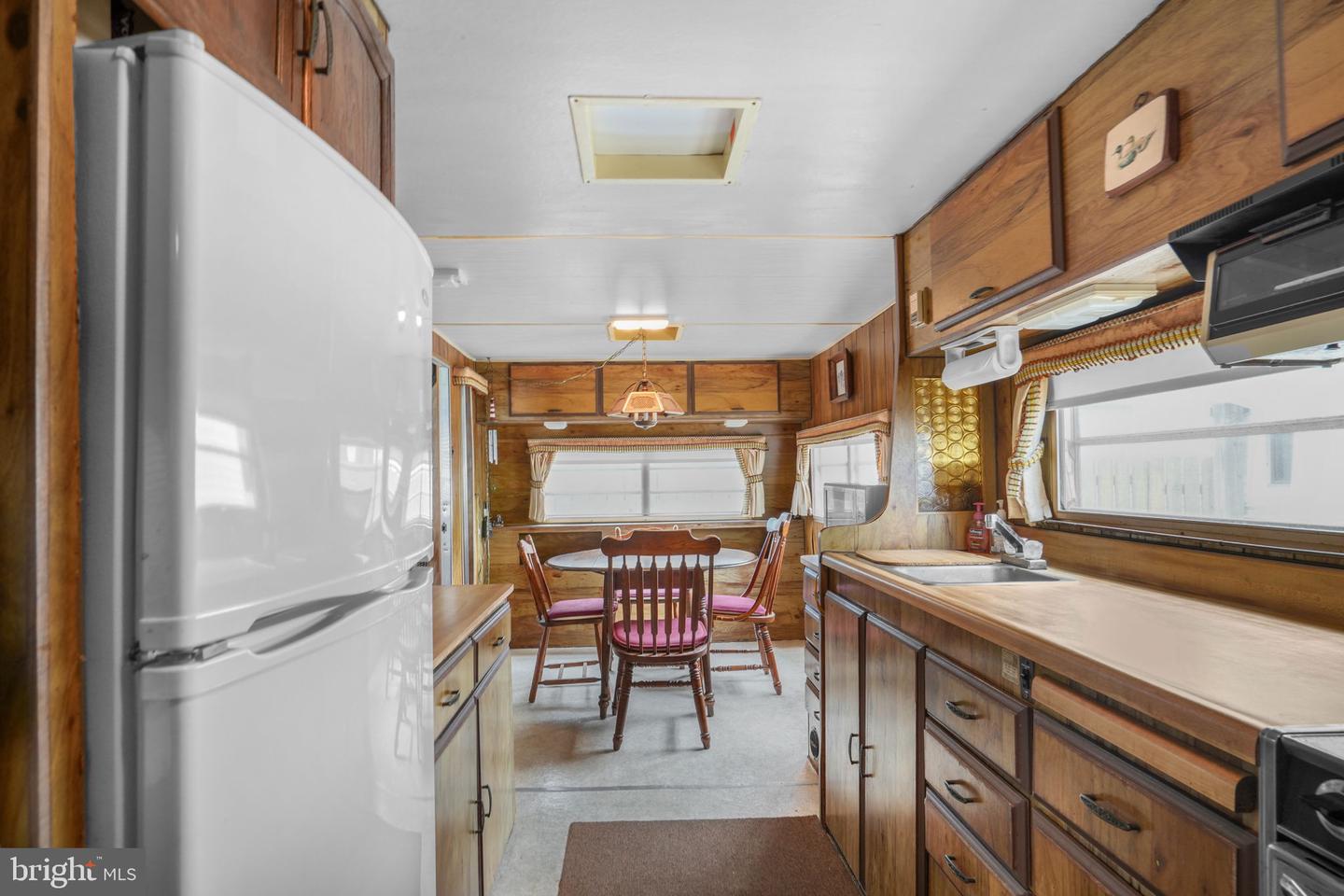 8096 MIRE POND ONE, CHINCOTEAGUE ISLAND, Virginia 23336, 1 Bedroom Bedrooms, ,1 BathroomBathrooms,Residential,For sale,8096 MIRE POND ONE,VAAC2001928 MLS # VAAC2001928
