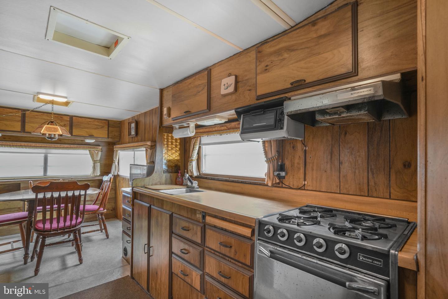 8096 MIRE POND ONE, CHINCOTEAGUE ISLAND, Virginia 23336, 1 Bedroom Bedrooms, ,1 BathroomBathrooms,Residential,For sale,8096 MIRE POND ONE,VAAC2001928 MLS # VAAC2001928