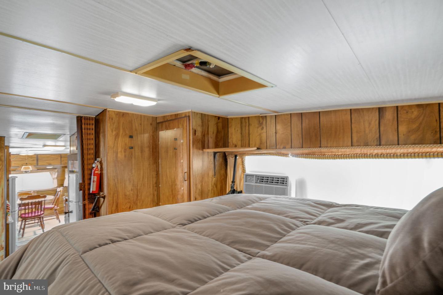 8096 MIRE POND ONE, CHINCOTEAGUE ISLAND, Virginia 23336, 1 Bedroom Bedrooms, ,1 BathroomBathrooms,Residential,For sale,8096 MIRE POND ONE,VAAC2001928 MLS # VAAC2001928