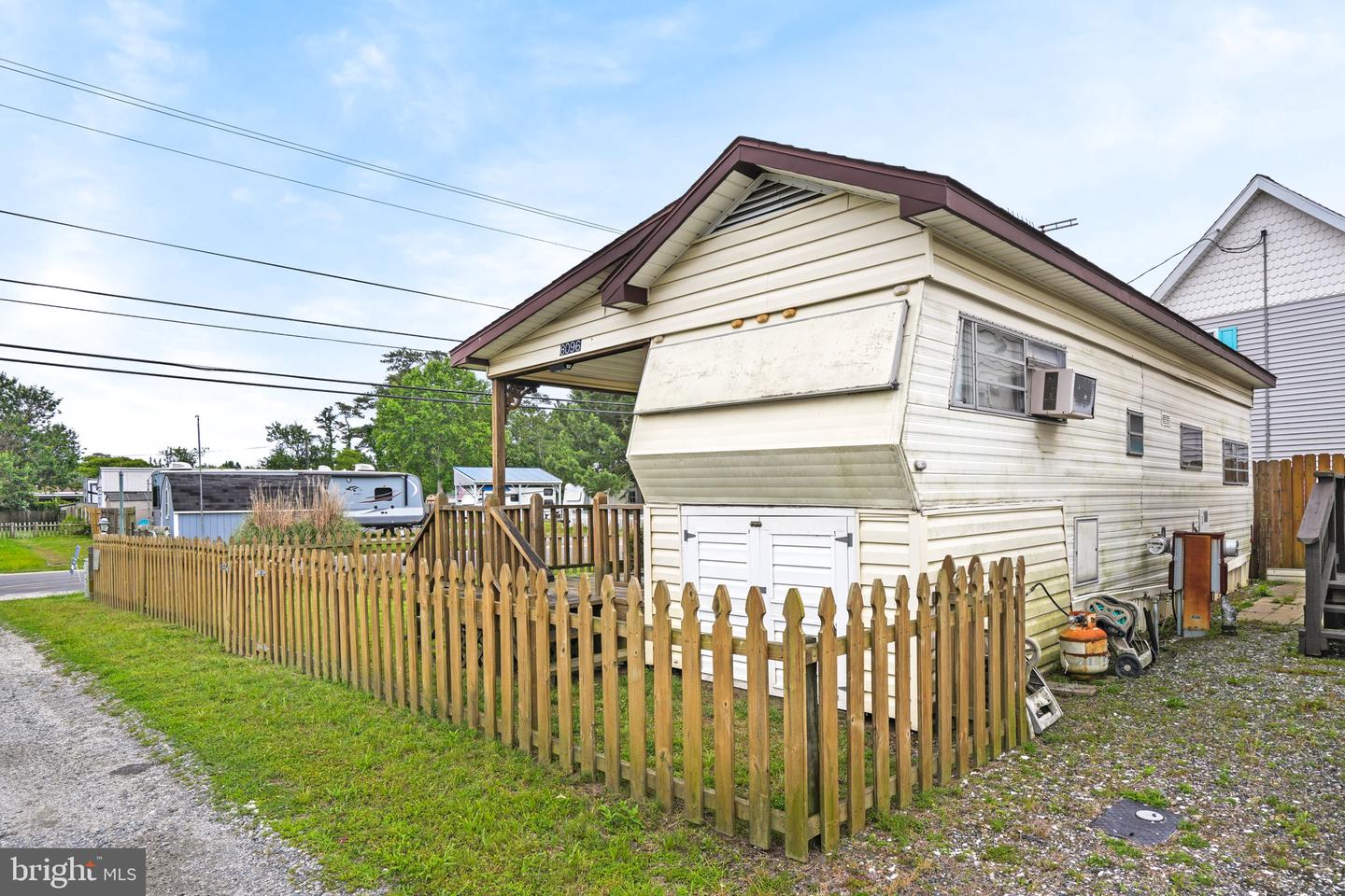 8096 MIRE POND ONE, CHINCOTEAGUE ISLAND, Virginia 23336, 1 Bedroom Bedrooms, ,1 BathroomBathrooms,Residential,For sale,8096 MIRE POND ONE,VAAC2001928 MLS # VAAC2001928