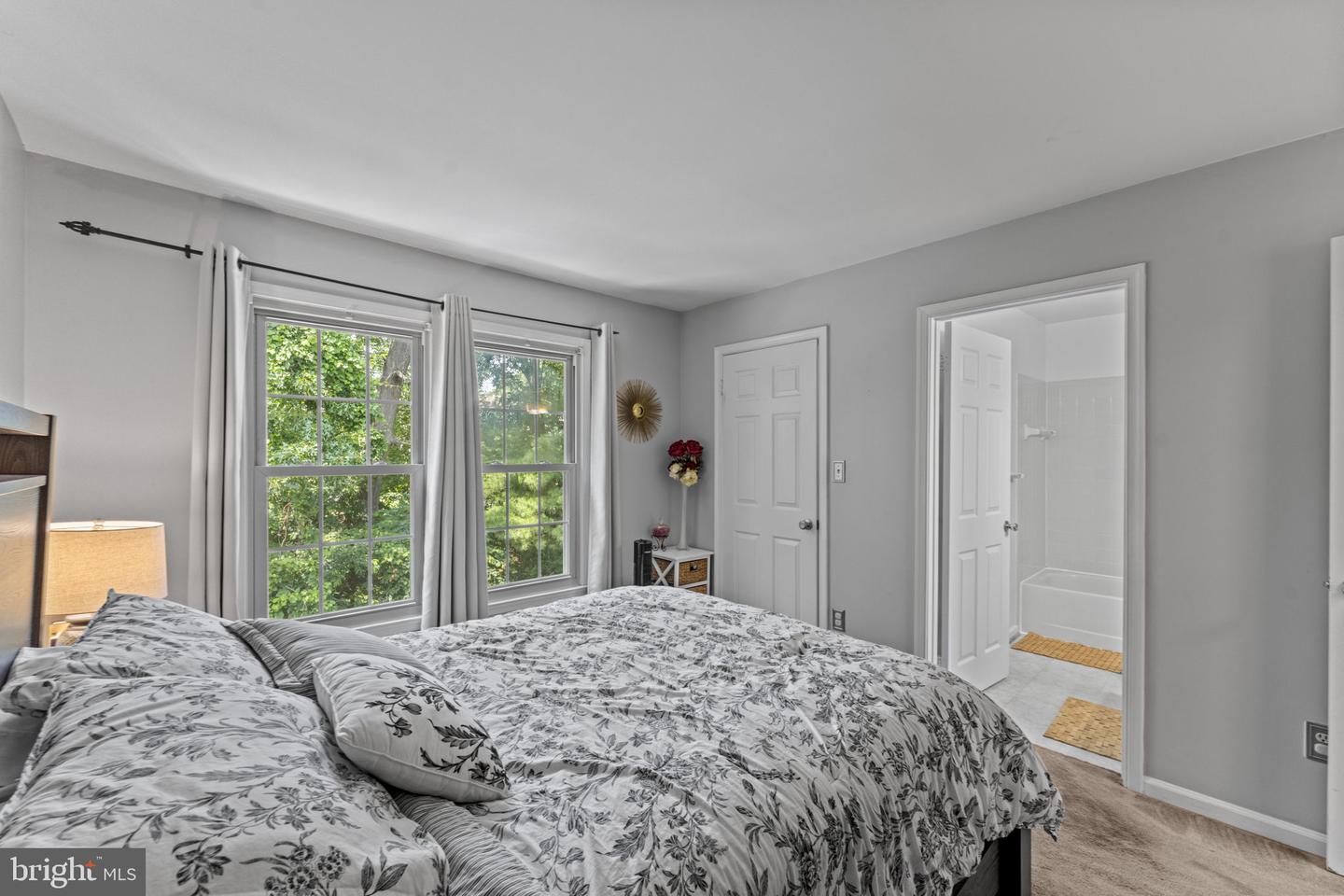 6082 CLAY SPUR CT, CENTREVILLE, Virginia 20121, 3 Bedrooms Bedrooms, ,2 BathroomsBathrooms,Residential,For sale,6082 CLAY SPUR CT,VAFX2246806 MLS # VAFX2246806