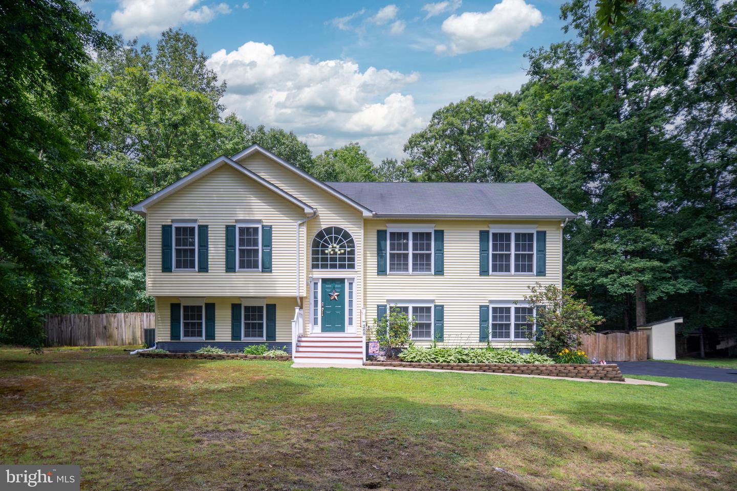 288 CROPP RD, FREDERICKSBURG, Virginia 22406, 3 Bedrooms Bedrooms, ,3 BathroomsBathrooms,Residential,For sale,288 CROPP RD,VAST2039710 MLS # VAST2039710