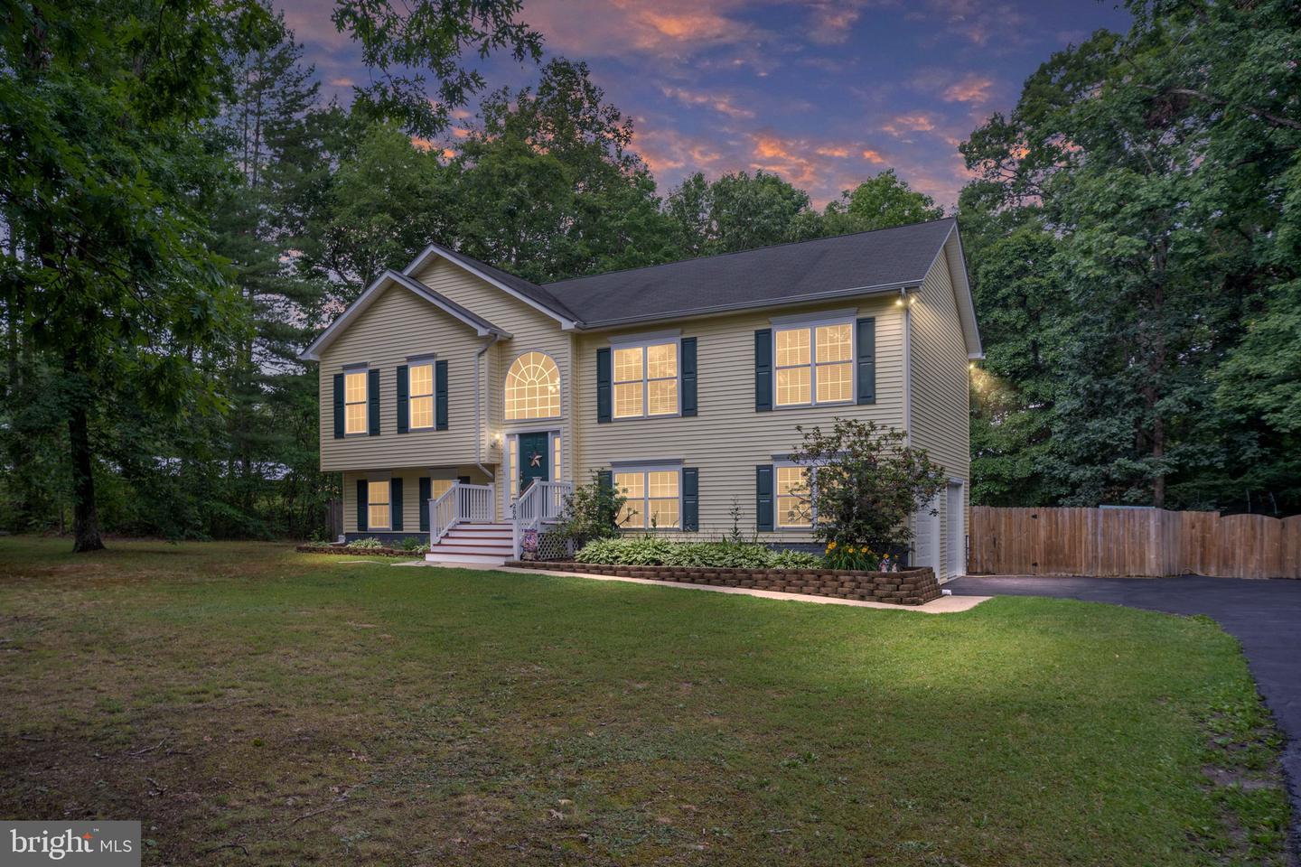288 CROPP RD, FREDERICKSBURG, Virginia 22406, 3 Bedrooms Bedrooms, ,3 BathroomsBathrooms,Residential,For sale,288 CROPP RD,VAST2039710 MLS # VAST2039710
