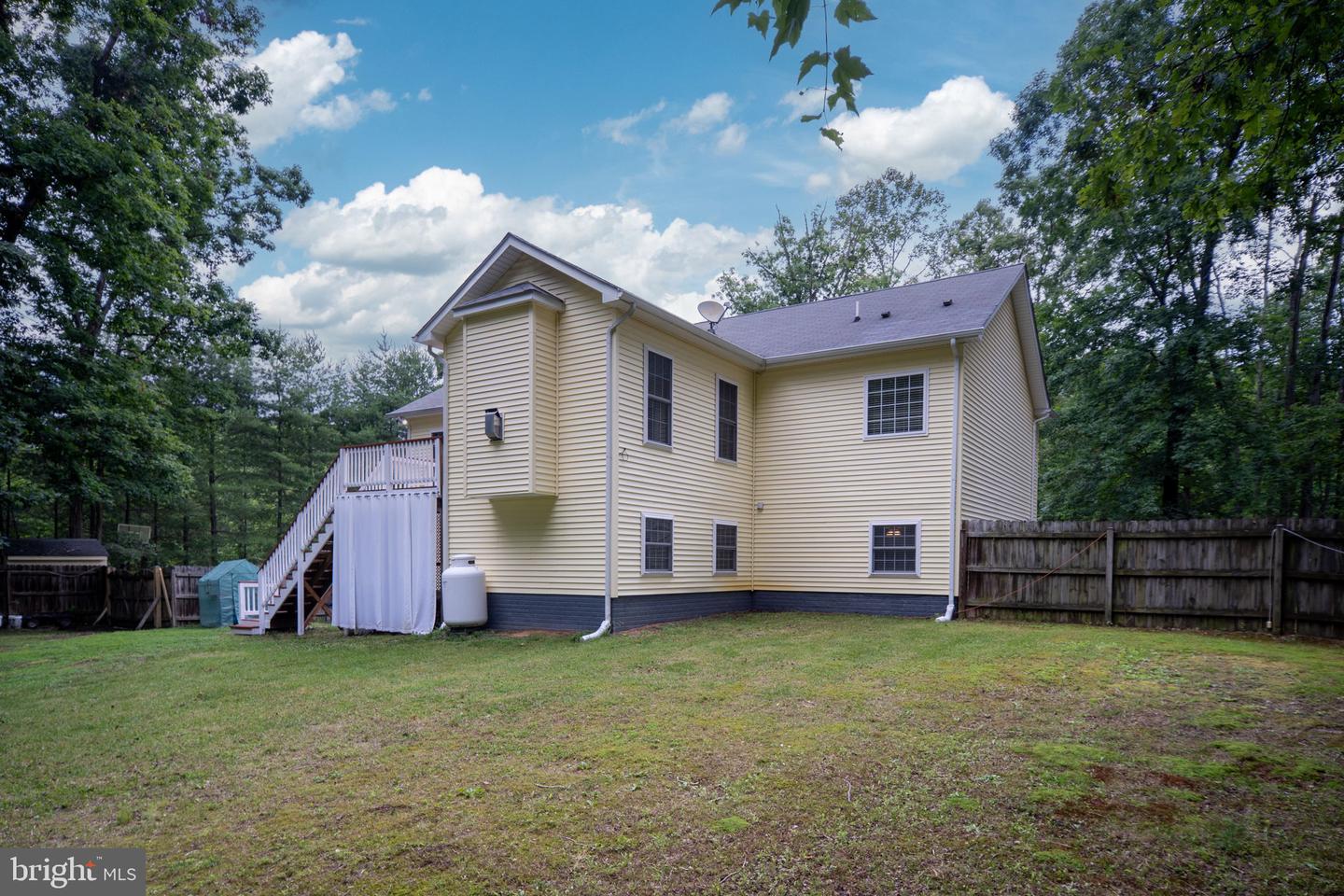 288 CROPP RD, FREDERICKSBURG, Virginia 22406, 3 Bedrooms Bedrooms, ,3 BathroomsBathrooms,Residential,For sale,288 CROPP RD,VAST2039710 MLS # VAST2039710