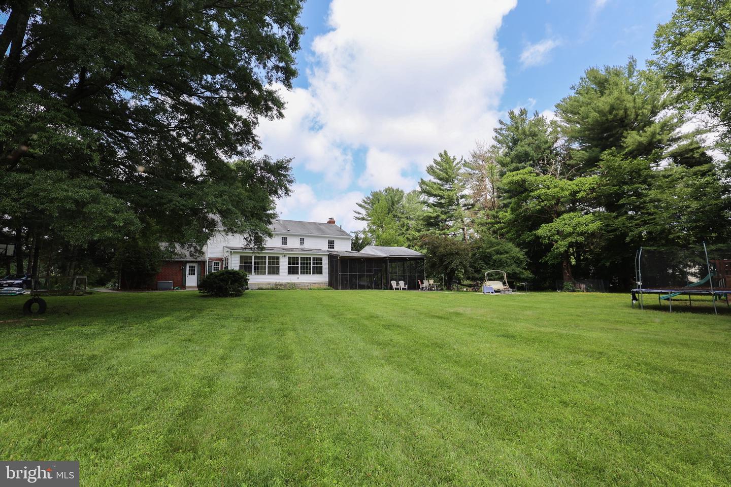 865 SENECA RD, GREAT FALLS, Virginia 22066, 4 Bedrooms Bedrooms, ,3 BathroomsBathrooms,Residential,For sale,865 SENECA RD,VAFX2246894 MLS # VAFX2246894