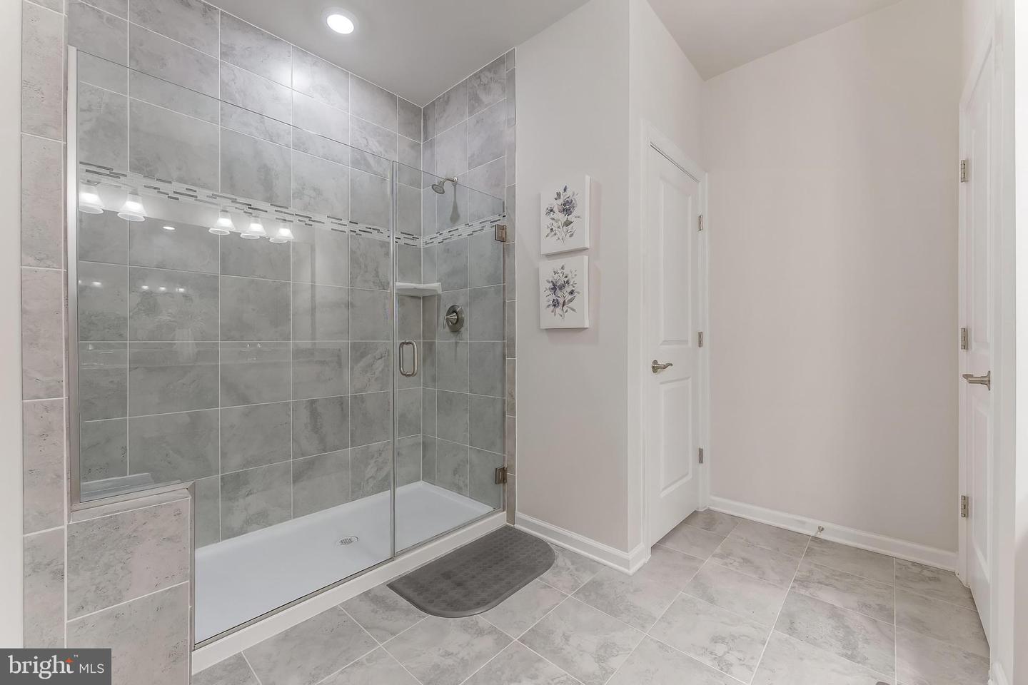 20652 RIVER LIFFEY TER, STERLING, Virginia 20166, 3 Bedrooms Bedrooms, ,2 BathroomsBathrooms,Residential,For sale,20652 RIVER LIFFEY TER,VALO2099330 MLS # VALO2099330