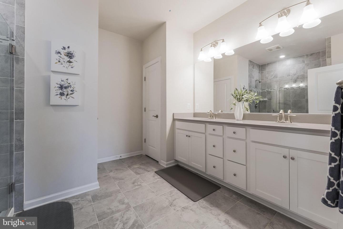 20652 RIVER LIFFEY TER, STERLING, Virginia 20166, 3 Bedrooms Bedrooms, ,2 BathroomsBathrooms,Residential,For sale,20652 RIVER LIFFEY TER,VALO2099330 MLS # VALO2099330