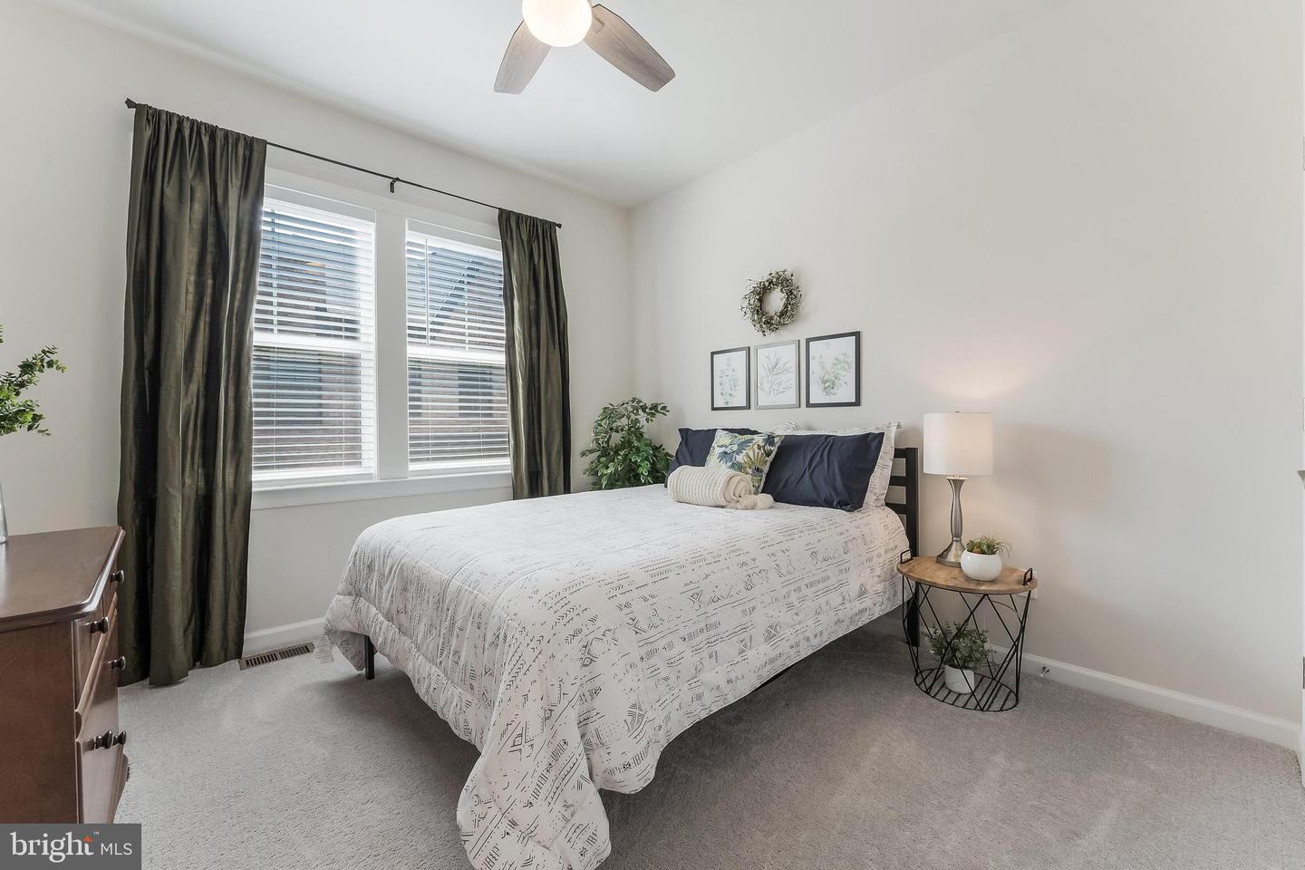 20652 RIVER LIFFEY TER, STERLING, Virginia 20166, 3 Bedrooms Bedrooms, ,2 BathroomsBathrooms,Residential,For sale,20652 RIVER LIFFEY TER,VALO2099330 MLS # VALO2099330
