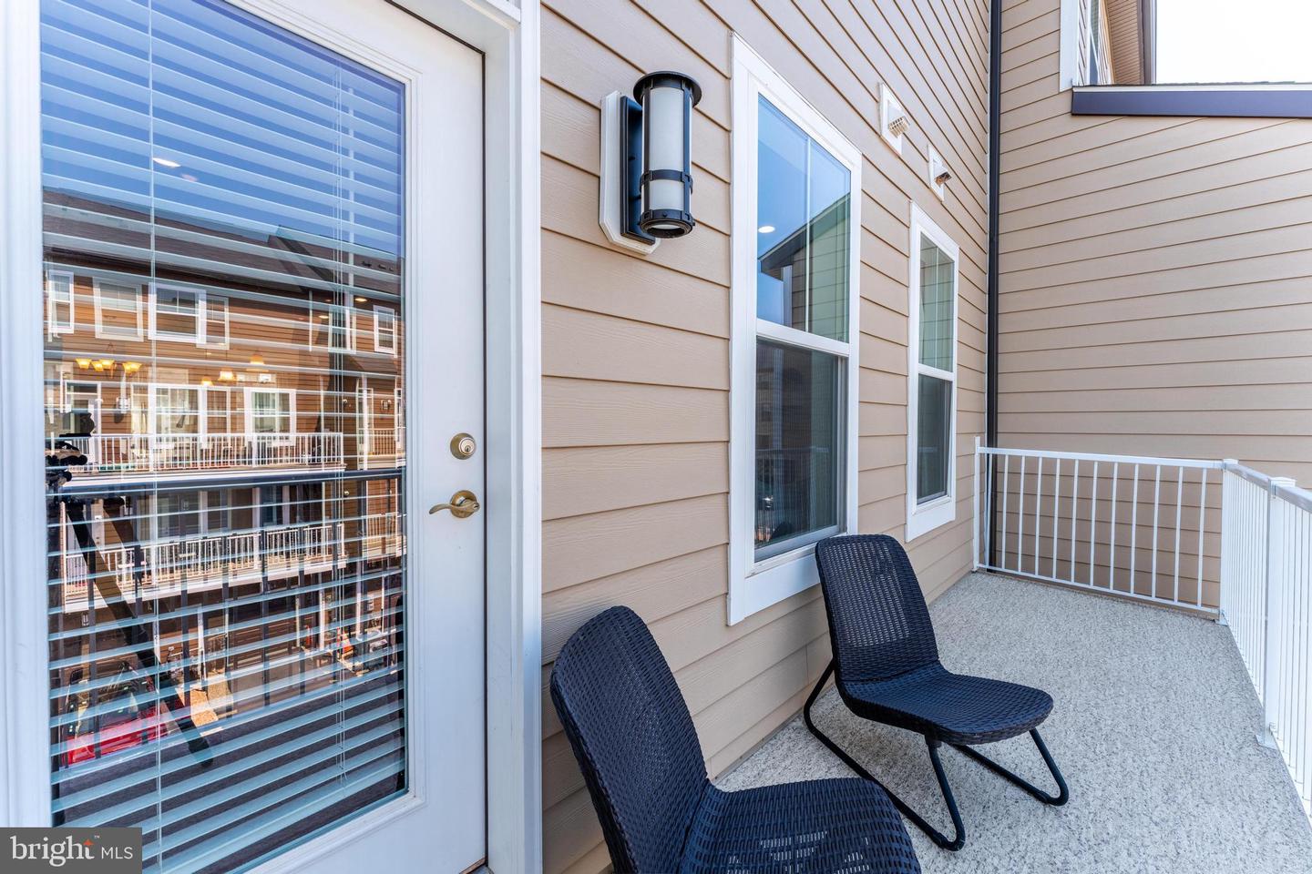20652 RIVER LIFFEY TER, STERLING, Virginia 20166, 3 Bedrooms Bedrooms, ,2 BathroomsBathrooms,Residential,For sale,20652 RIVER LIFFEY TER,VALO2099330 MLS # VALO2099330