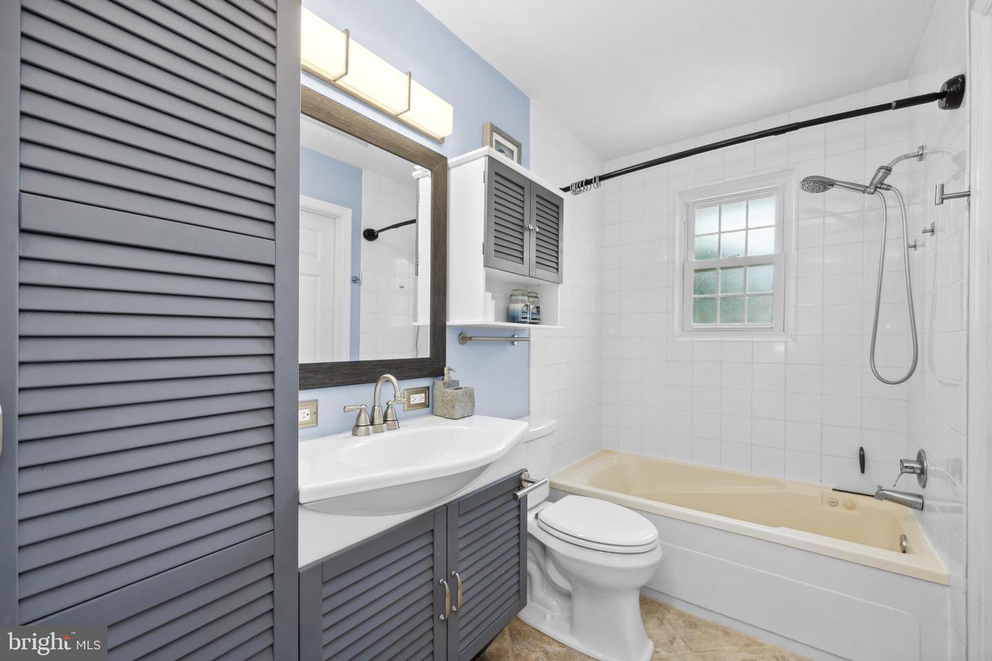 14613 BAUGHER DR, CENTREVILLE, Virginia 20120, 4 Bedrooms Bedrooms, ,2 BathroomsBathrooms,Residential,For sale,14613 BAUGHER DR,VAFX2246928 MLS # VAFX2246928