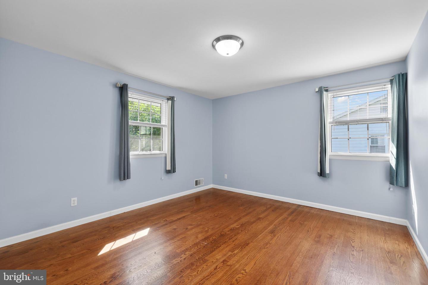 14613 BAUGHER DR, CENTREVILLE, Virginia 20120, 4 Bedrooms Bedrooms, ,2 BathroomsBathrooms,Residential,For sale,14613 BAUGHER DR,VAFX2246928 MLS # VAFX2246928