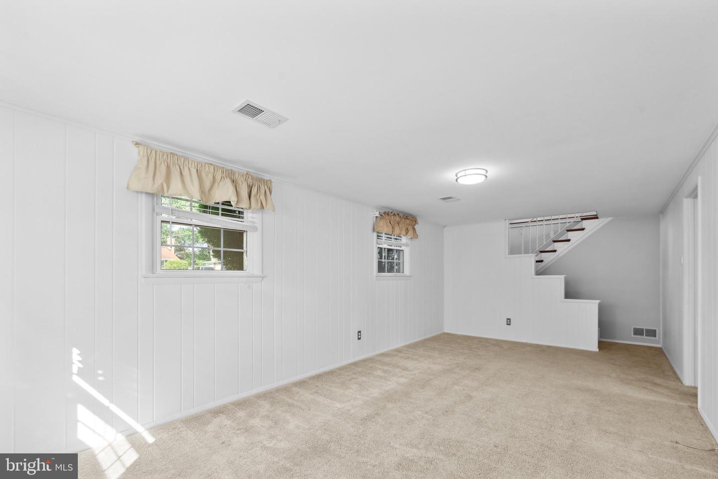 14613 BAUGHER DR, CENTREVILLE, Virginia 20120, 4 Bedrooms Bedrooms, ,2 BathroomsBathrooms,Residential,For sale,14613 BAUGHER DR,VAFX2246928 MLS # VAFX2246928