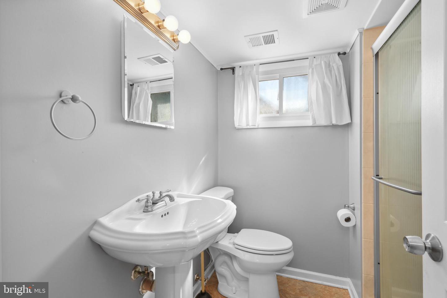 14613 BAUGHER DR, CENTREVILLE, Virginia 20120, 4 Bedrooms Bedrooms, ,2 BathroomsBathrooms,Residential,For sale,14613 BAUGHER DR,VAFX2246928 MLS # VAFX2246928