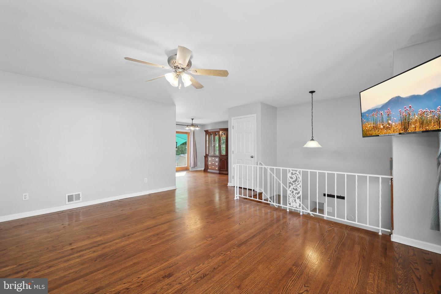 14613 BAUGHER DR, CENTREVILLE, Virginia 20120, 4 Bedrooms Bedrooms, ,2 BathroomsBathrooms,Residential,For sale,14613 BAUGHER DR,VAFX2246928 MLS # VAFX2246928