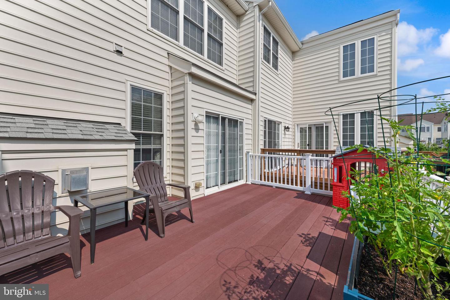 25198 LARKS TER, CHANTILLY, Virginia 20152, 3 Bedrooms Bedrooms, ,2 BathroomsBathrooms,Residential,For sale,25198 LARKS TER,VALO2099384 MLS # VALO2099384