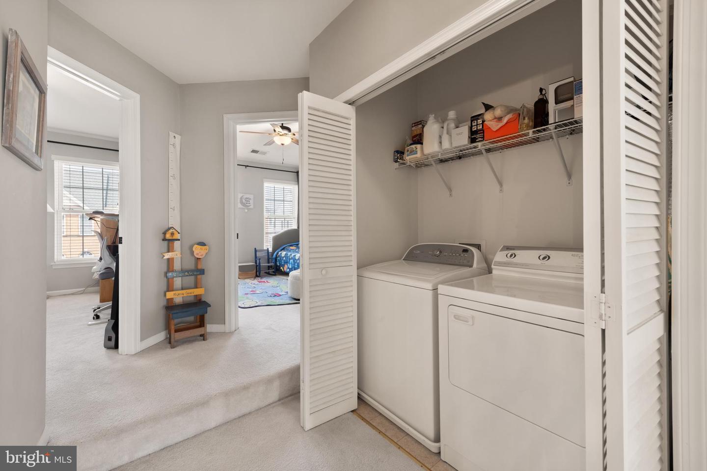 25198 LARKS TER, CHANTILLY, Virginia 20152, 3 Bedrooms Bedrooms, ,2 BathroomsBathrooms,Residential,For sale,25198 LARKS TER,VALO2099384 MLS # VALO2099384