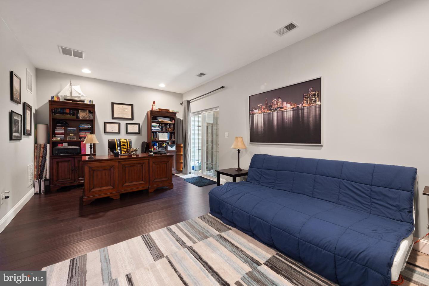 25198 LARKS TER, CHANTILLY, Virginia 20152, 3 Bedrooms Bedrooms, ,2 BathroomsBathrooms,Residential,For sale,25198 LARKS TER,VALO2099384 MLS # VALO2099384