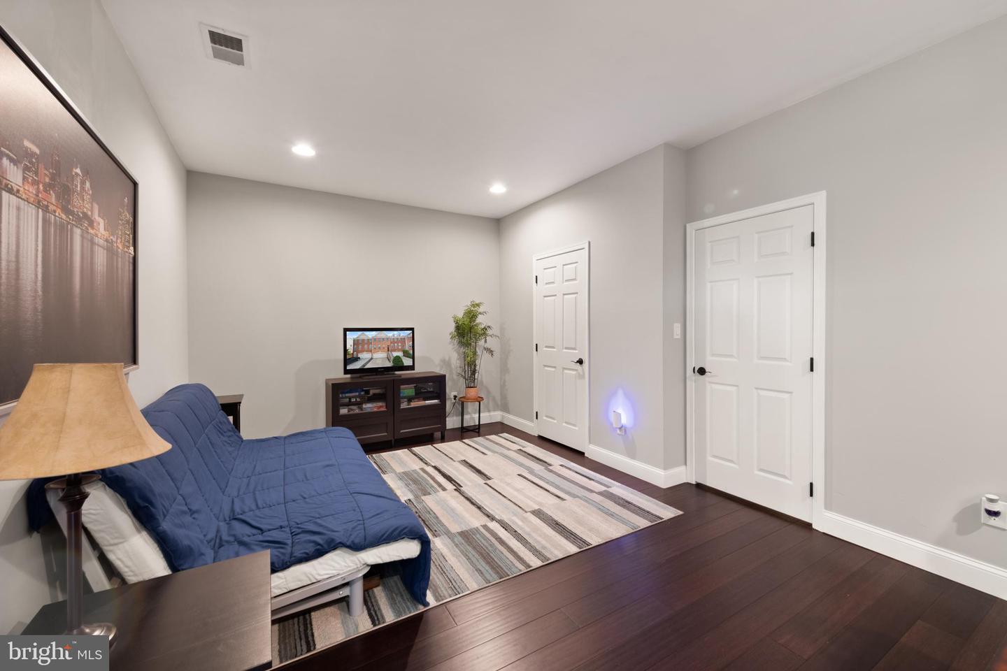 25198 LARKS TER, CHANTILLY, Virginia 20152, 3 Bedrooms Bedrooms, ,2 BathroomsBathrooms,Residential,For sale,25198 LARKS TER,VALO2099384 MLS # VALO2099384