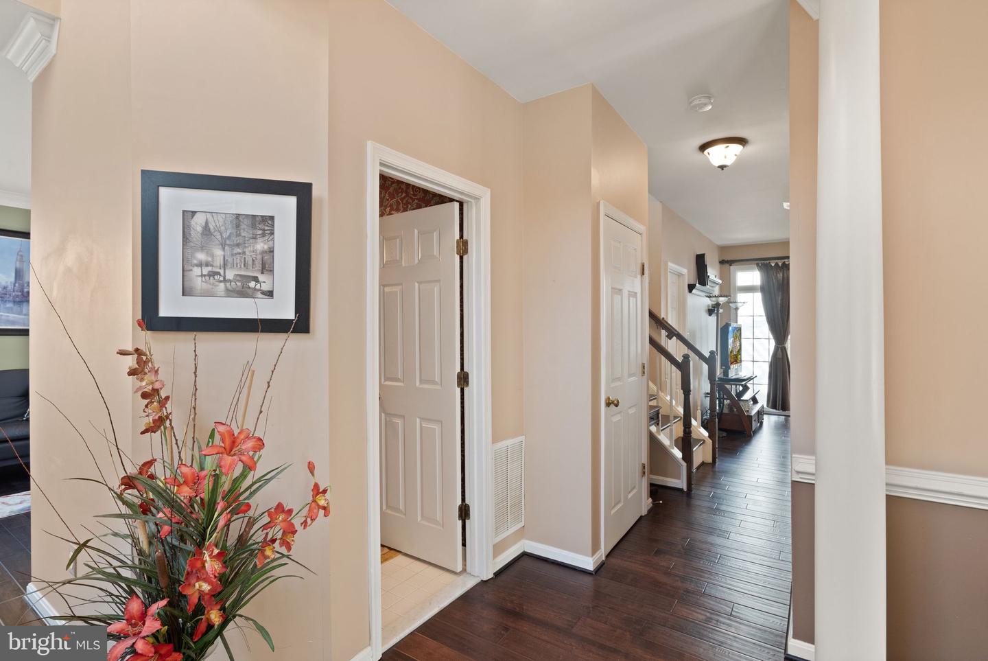 25336 RIPLEYS FIELD DR, CHANTILLY, Virginia 20152, 3 Bedrooms Bedrooms, ,3 BathroomsBathrooms,Residential,For sale,25336 RIPLEYS FIELD DR,VALO2099466 MLS # VALO2099466