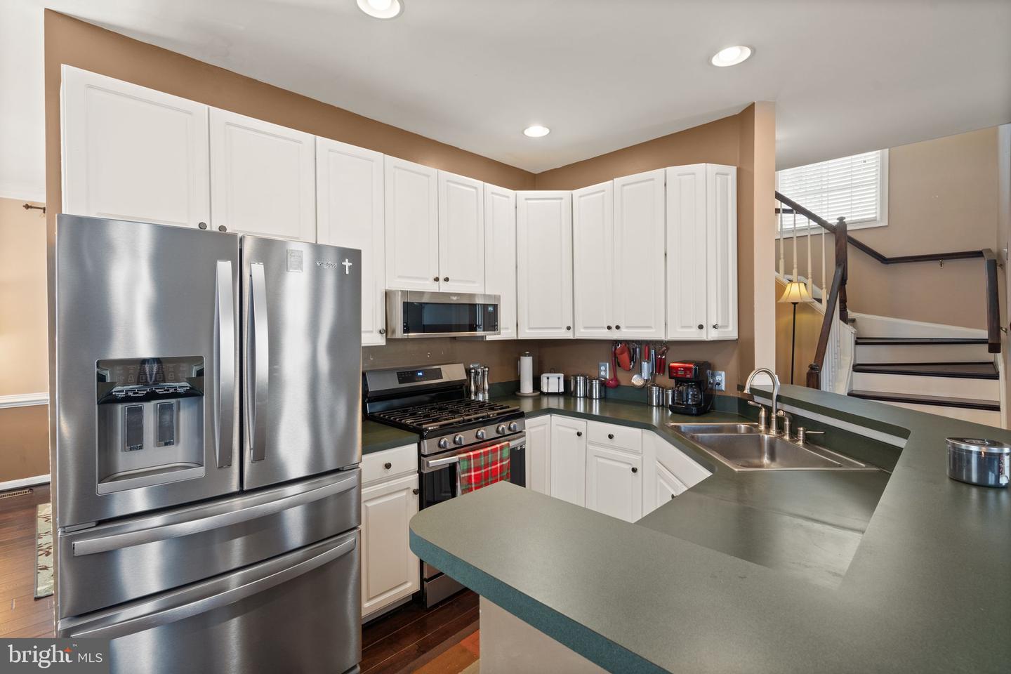 25336 RIPLEYS FIELD DR, CHANTILLY, Virginia 20152, 3 Bedrooms Bedrooms, ,3 BathroomsBathrooms,Residential,For sale,25336 RIPLEYS FIELD DR,VALO2099466 MLS # VALO2099466