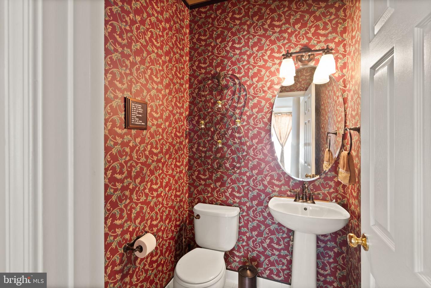 25336 RIPLEYS FIELD DR, CHANTILLY, Virginia 20152, 3 Bedrooms Bedrooms, ,3 BathroomsBathrooms,Residential,For sale,25336 RIPLEYS FIELD DR,VALO2099466 MLS # VALO2099466