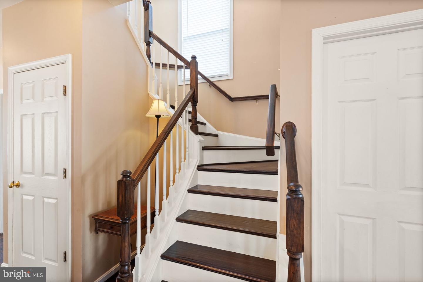 25336 RIPLEYS FIELD DR, CHANTILLY, Virginia 20152, 3 Bedrooms Bedrooms, ,3 BathroomsBathrooms,Residential,For sale,25336 RIPLEYS FIELD DR,VALO2099466 MLS # VALO2099466