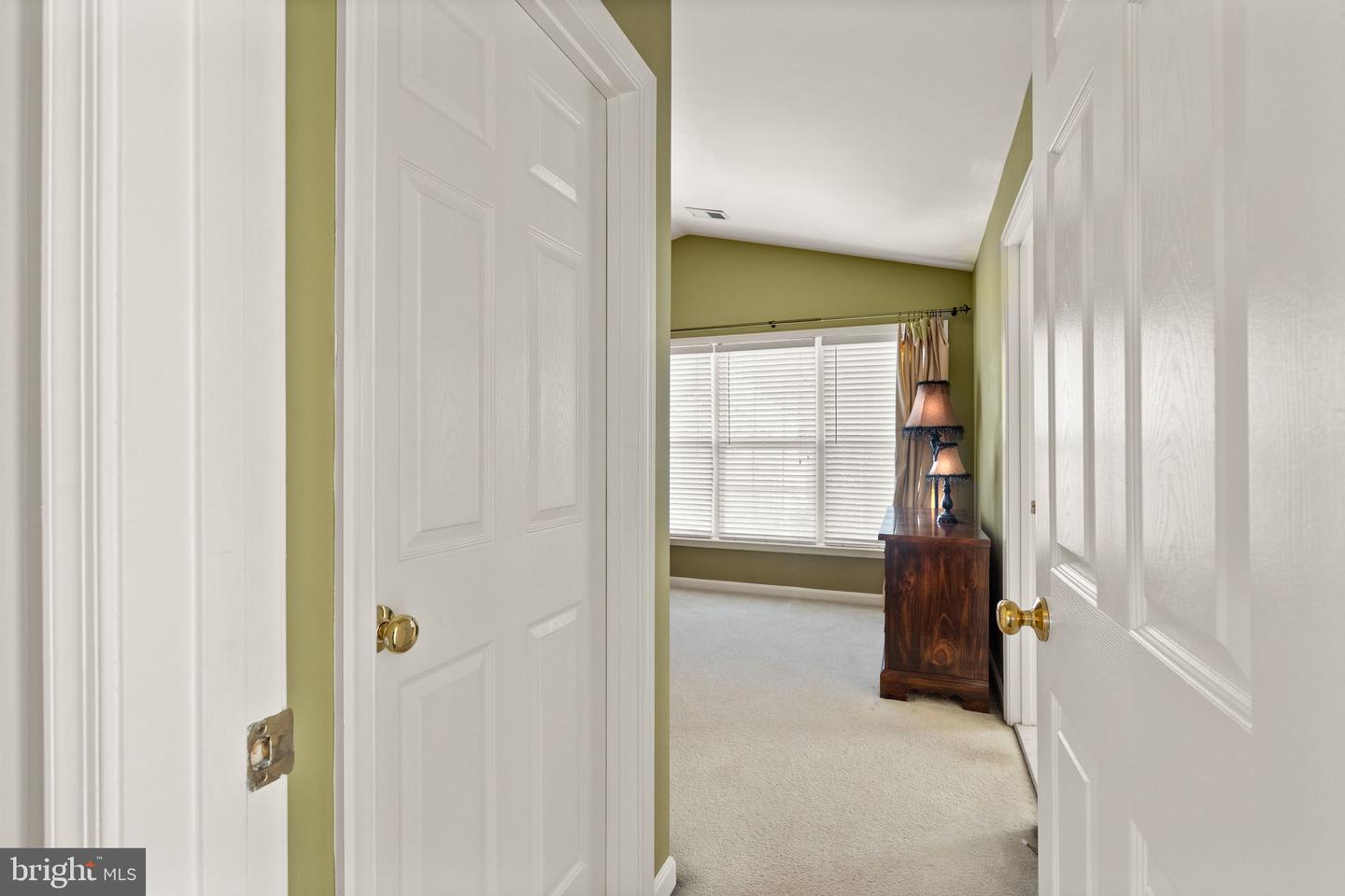 25336 RIPLEYS FIELD DR, CHANTILLY, Virginia 20152, 3 Bedrooms Bedrooms, ,3 BathroomsBathrooms,Residential,For sale,25336 RIPLEYS FIELD DR,VALO2099466 MLS # VALO2099466