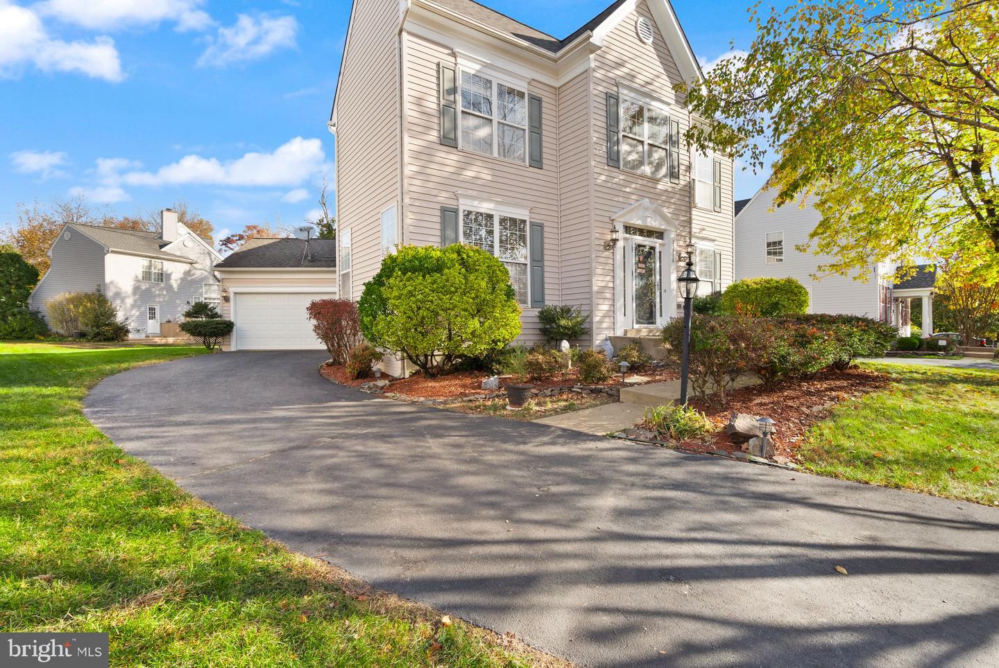 25336 RIPLEYS FIELD DR, CHANTILLY, Virginia 20152, 3 Bedrooms Bedrooms, ,3 BathroomsBathrooms,Residential,For sale,25336 RIPLEYS FIELD DR,VALO2099466 MLS # VALO2099466
