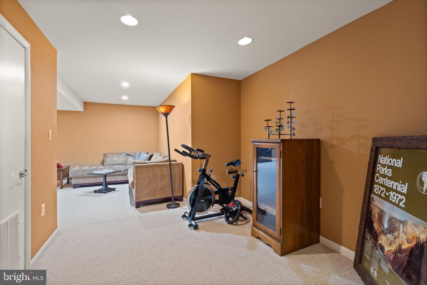 25336 RIPLEYS FIELD DR, CHANTILLY, Virginia 20152, 3 Bedrooms Bedrooms, ,3 BathroomsBathrooms,Residential,For sale,25336 RIPLEYS FIELD DR,VALO2099466 MLS # VALO2099466