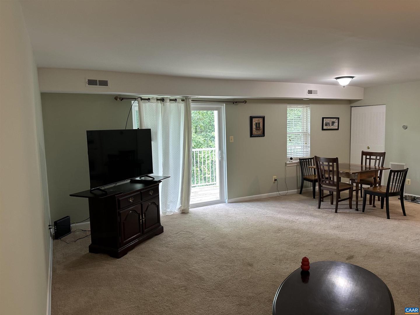 545 BURGOYNE RD #8, CHARLOTTESVILLE, Virginia 22901, 1 Bedroom Bedrooms, ,1 BathroomBathrooms,Residential,For sale,545 BURGOYNE RD #8,665646 MLS # 665646