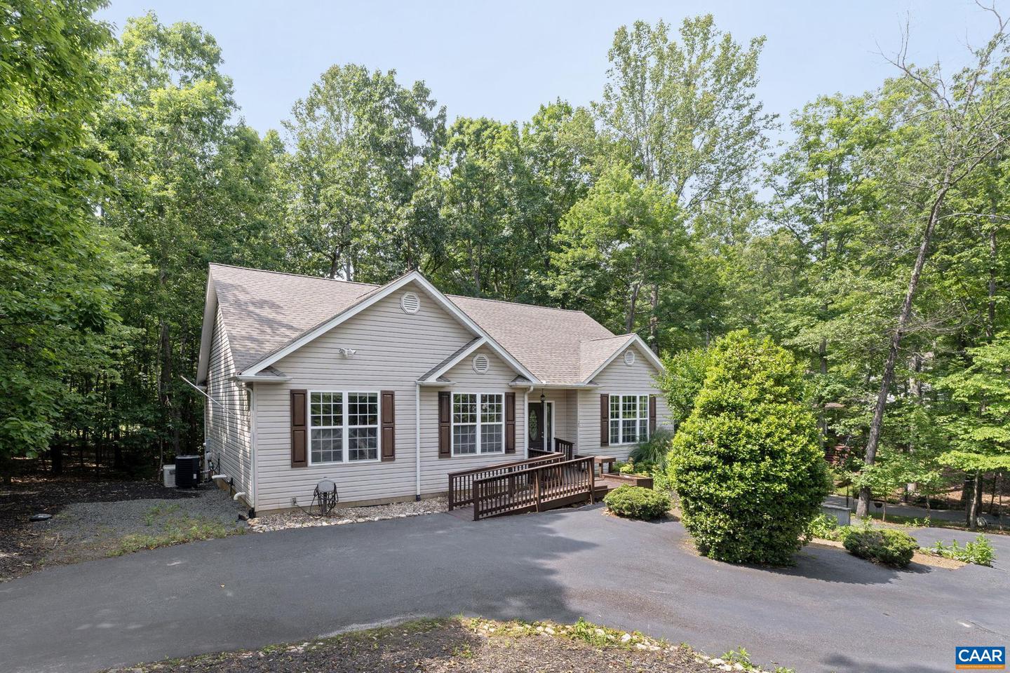 20 XEBEC RD, PALMYRA, Virginia 22963, 3 Bedrooms Bedrooms, ,3 BathroomsBathrooms,Residential,For sale,20 XEBEC RD,665648 MLS # 665648