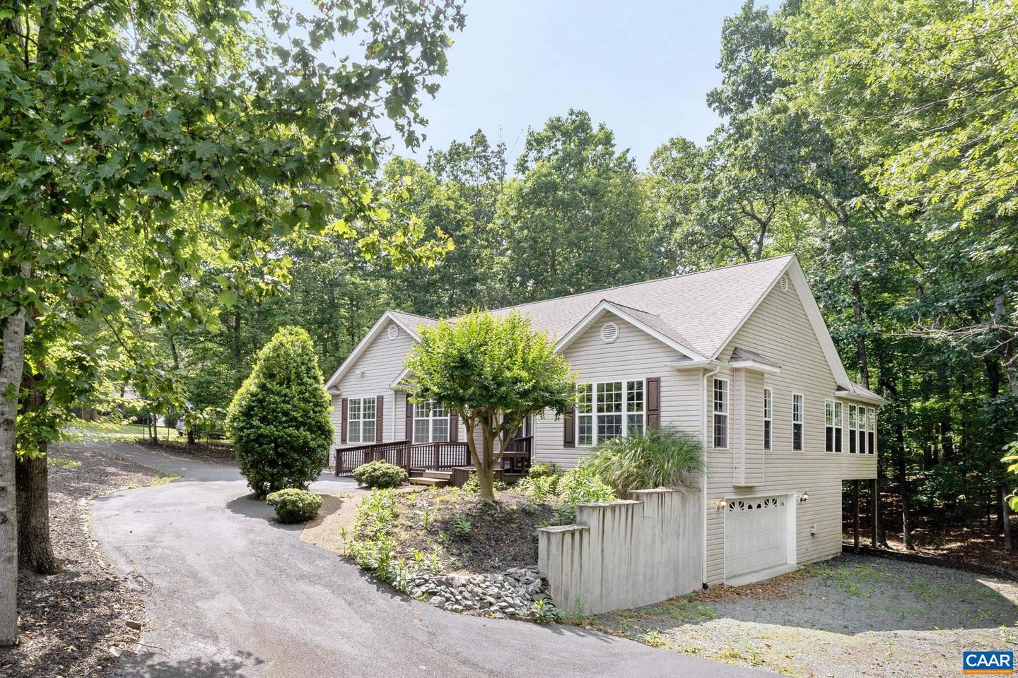 20 XEBEC RD, PALMYRA, Virginia 22963, 3 Bedrooms Bedrooms, ,3 BathroomsBathrooms,Residential,For sale,20 XEBEC RD,665648 MLS # 665648
